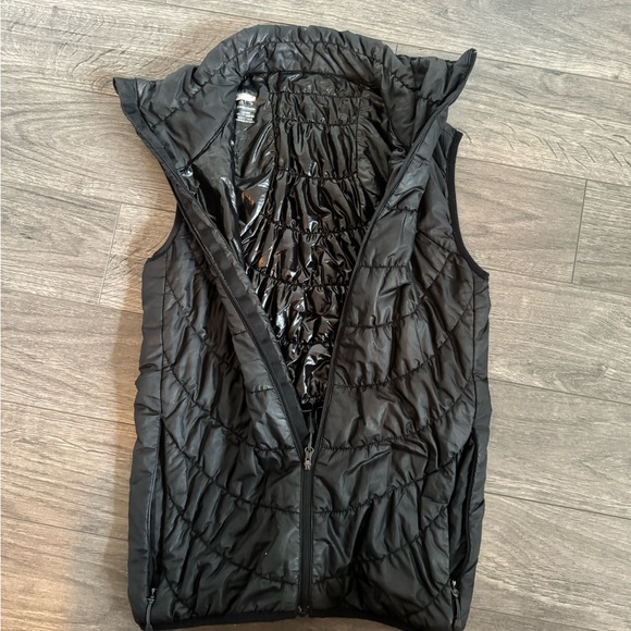 Black MEC Vest XS - Picture 3 of 5